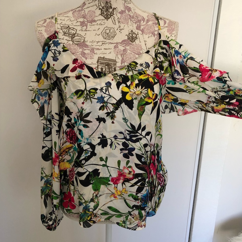 Flower print ruffle blouse